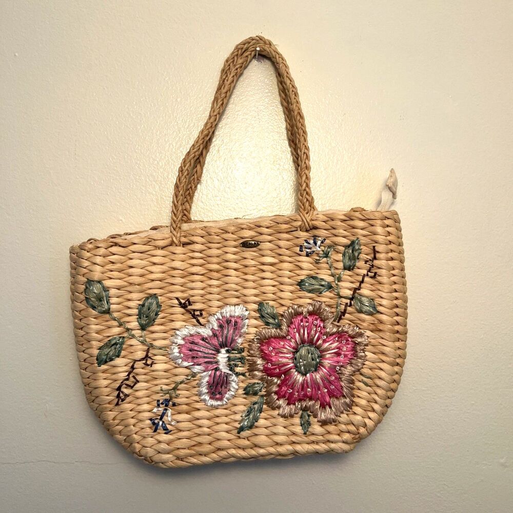 SCALA Boho Straw Woven Floral Embroidered Cottagecore Shoulder Bag